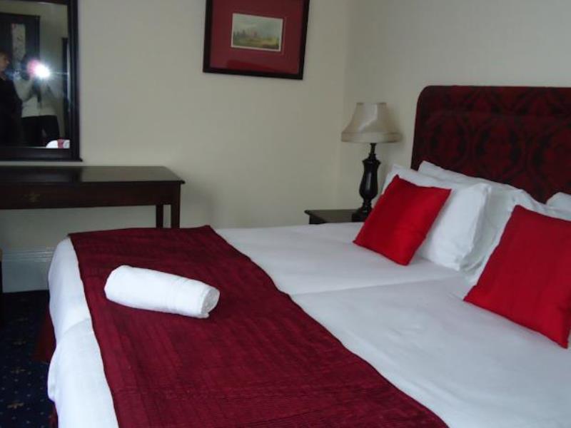 Cecil Court 3* Борнмут