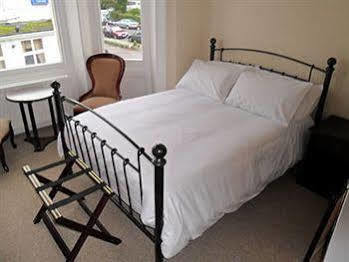 Cecil Court Hotel Bornemouth